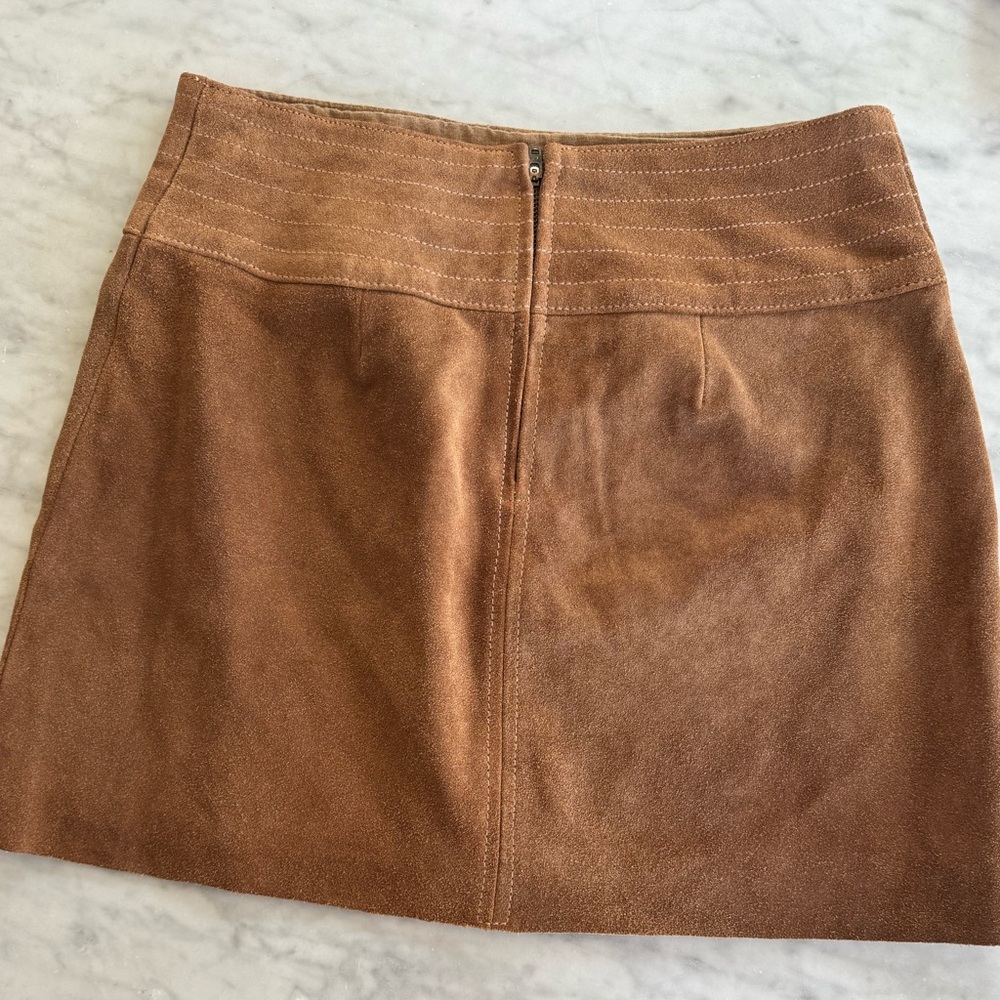 Free People Modern Love Brown Suede Mini Skirt with Front Patch Pockets Size 0 - Picture 4 of 8